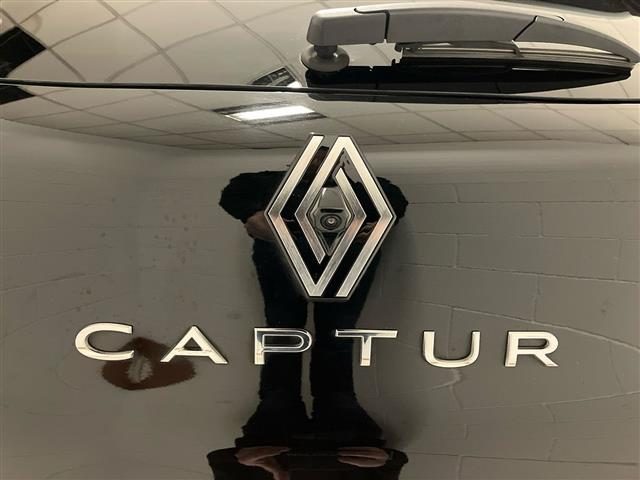 RENAULT Captur usata 23
