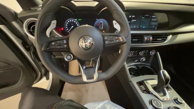 ALFA ROMEO Stelvio usata, con Autoradio