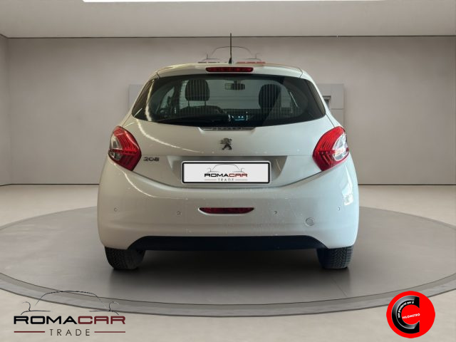PEUGEOT 208 usata, con Autoradio