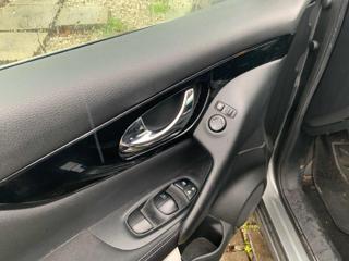NISSAN Qashqai usata, con Alzacristalli elettrici