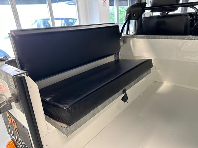 LAND ROVER Defender usata 11
