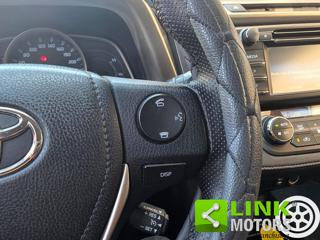 TOYOTA RAV 4 usata, con Specchietto retrovisore con funzione antiabbagliamento