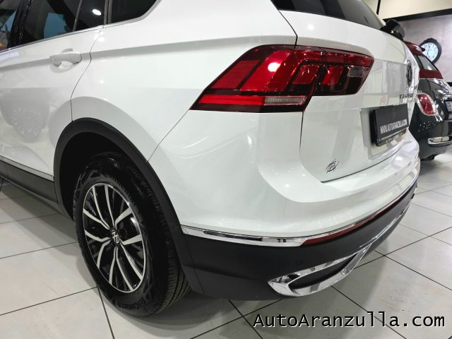 VOLKSWAGEN Tiguan usata, con Autoradio digitale