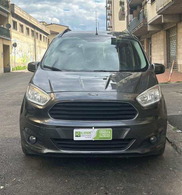 FORD Tourneo Courier usata, con Park Distance Control