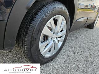 PEUGEOT 3008 usata, con Sistema di navigazione