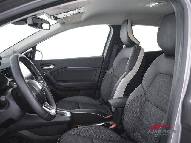 RENAULT Captur usata 8