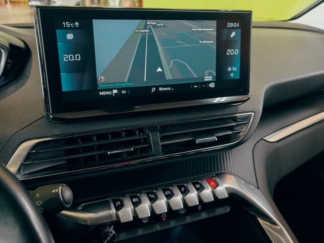 PEUGEOT 5008 usata, con Sensori di parcheggio posteriori