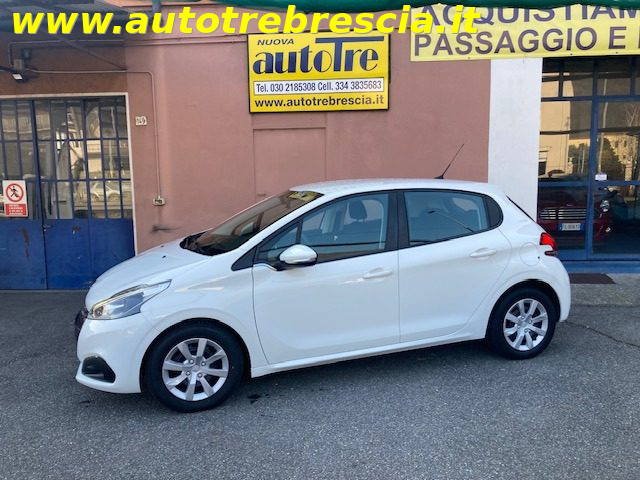 PEUGEOT 208 usata, con Airbag