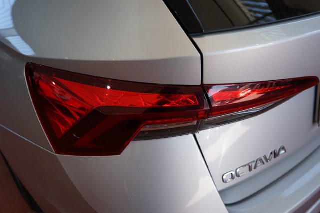 SKODA Octavia usata, con Sedile posteriore sdoppiato