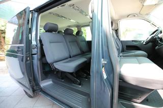 VOLKSWAGEN Caravelle usata, con Gancio traino