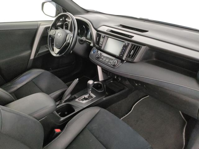 TOYOTA RAV 4 usata, con Luci diurne LED
