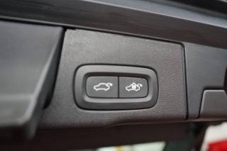 VOLVO XC60 usata, con Autoradio digitale