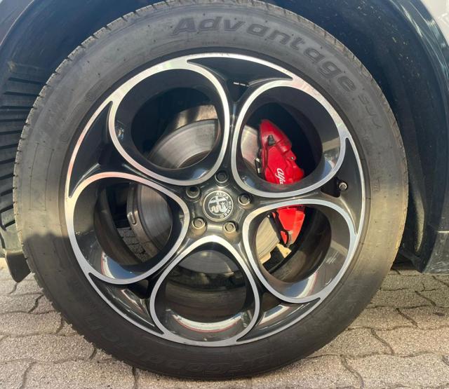 ALFA ROMEO Stelvio usata, con Alzacristalli elettrici