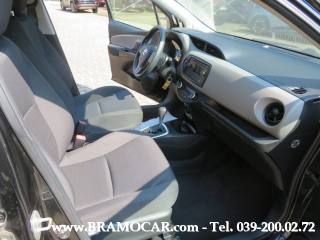 TOYOTA Yaris usata, con Isofix
