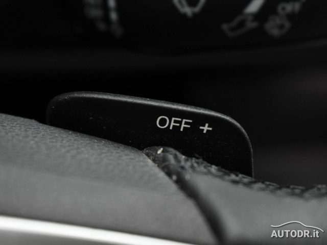 VOLKSWAGEN Golf usata, con Vivavoce