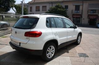VOLKSWAGEN Tiguan usata, con Autoradio