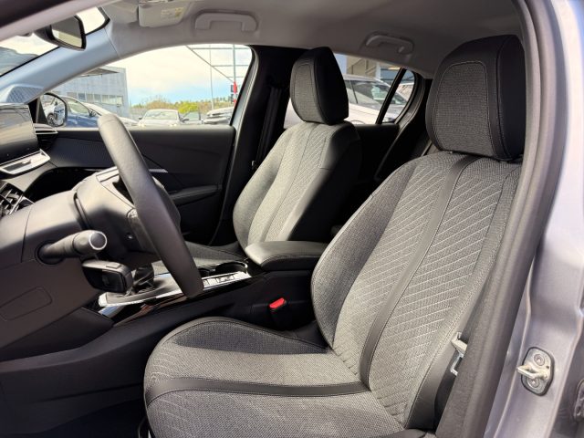 PEUGEOT 208 usata, con Volante in pelle