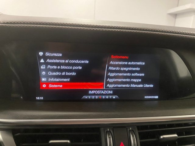 ALFA ROMEO Stelvio usata, con Autoradio digitale