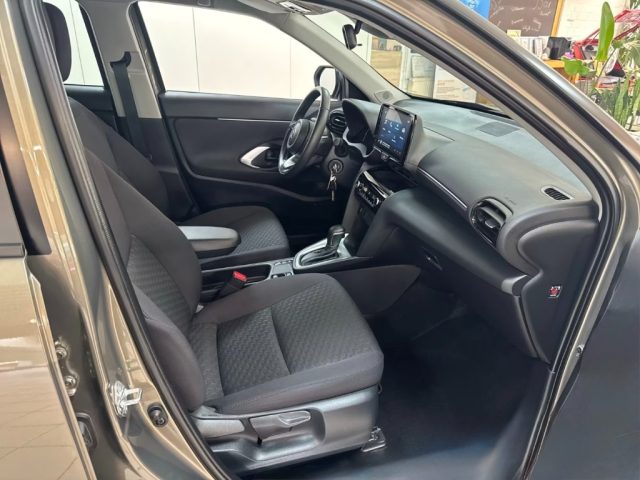 TOYOTA Yaris Cross usata, con ESP