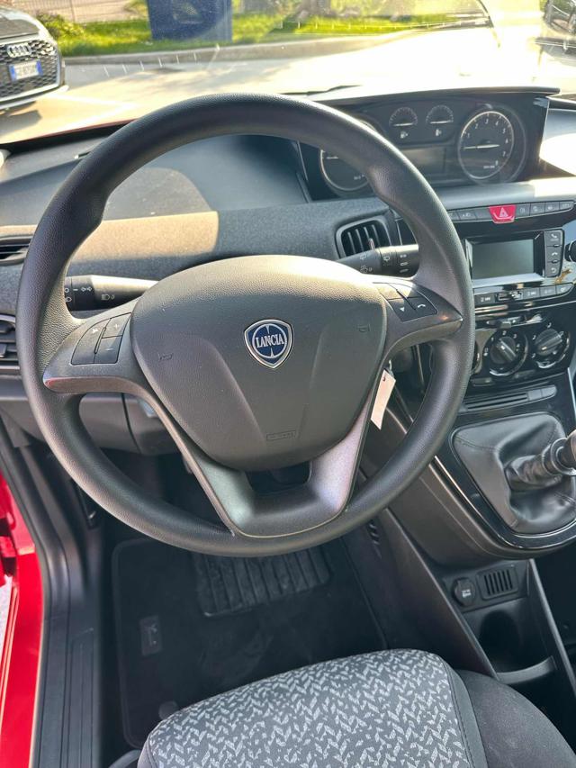 LANCIA Ypsilon usata, con Sedile posteriore sdoppiato