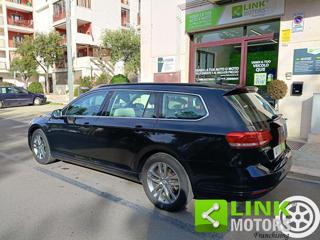 VOLKSWAGEN Passat Variant usata, con Airbag laterali