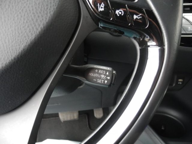 TOYOTA C-HR usata, con ESP