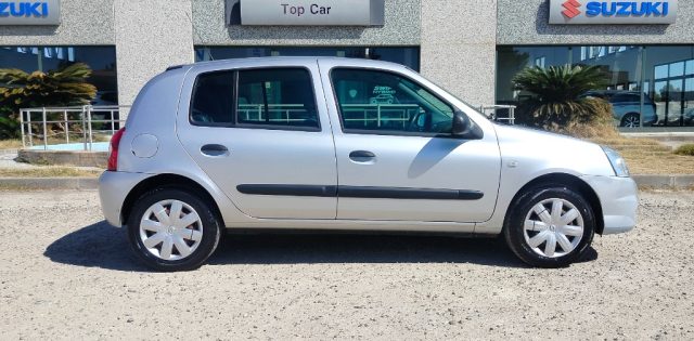 RENAULT Clio usata, con Airbag