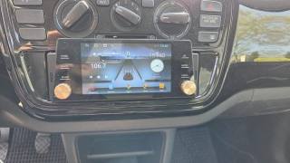 VOLKSWAGEN up! usata, con Vivavoce