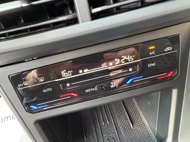 VOLKSWAGEN Taigo usata, con Tettuccio apribile