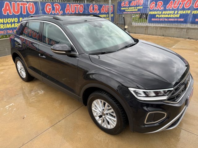 VOLKSWAGEN T-Roc usata, con Autoradio