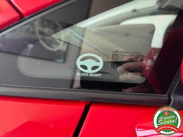 OPEL Corsa usata, con Autoradio digitale