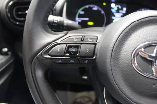 TOYOTA Yaris usata, con Riconoscimento dei segnali stradali