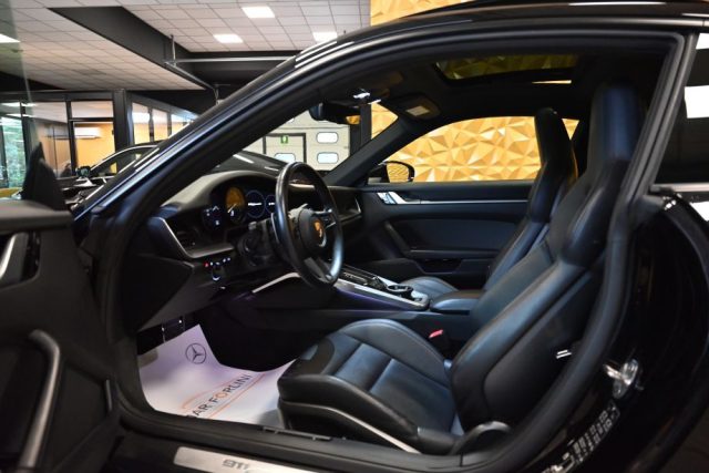 PORSCHE 911 usata 8