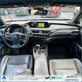 LEXUS UX 250h usata, con Bluetooth