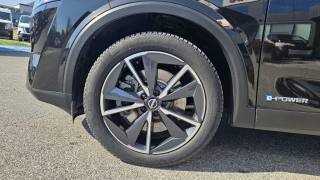 NISSAN Qashqai usata, con Vetri oscurati