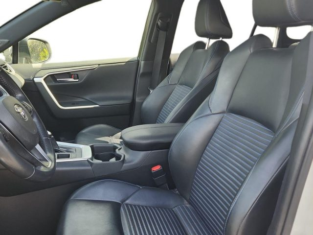 TOYOTA RAV 4 usata, con Sensore di pioggia