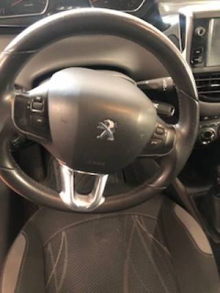 PEUGEOT 208 usata, con ESP