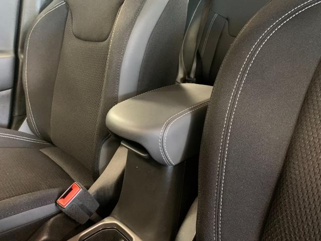 JEEP Renegade usata, con USB