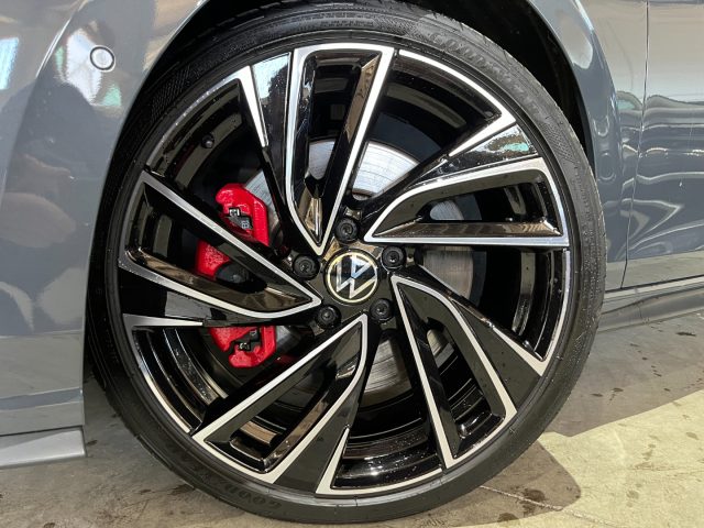 VOLKSWAGEN Golf usata, con Chiusura centralizzata