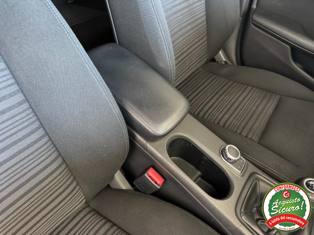 MERCEDES-BENZ A 180 usata, con Luci diurne LED