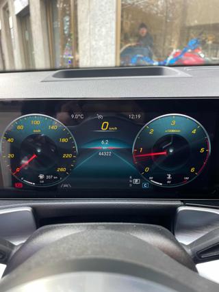 MERCEDES-BENZ GLB 200 usata, con Volante in pelle