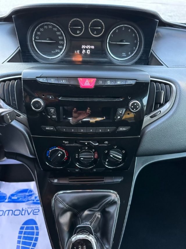 LANCIA Ypsilon usata, con Servosterzo