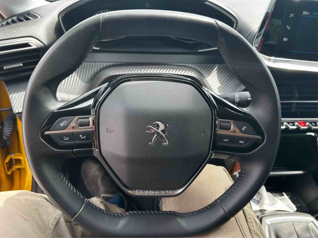 PEUGEOT 208 usata, con Autoradio