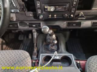 LAND ROVER Defender usata 24