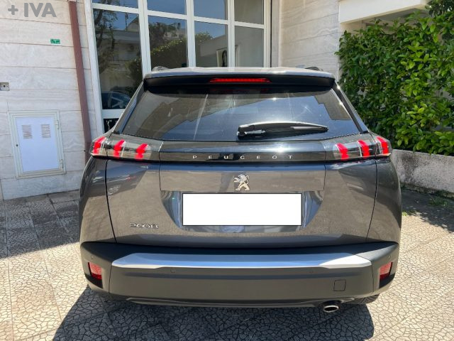 PEUGEOT 2008 usata 9