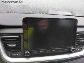 KIA Stonic usata, con Autoradio