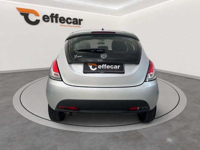 LANCIA Ypsilon usata, con Autoradio