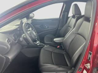 TOYOTA Yaris usata 8