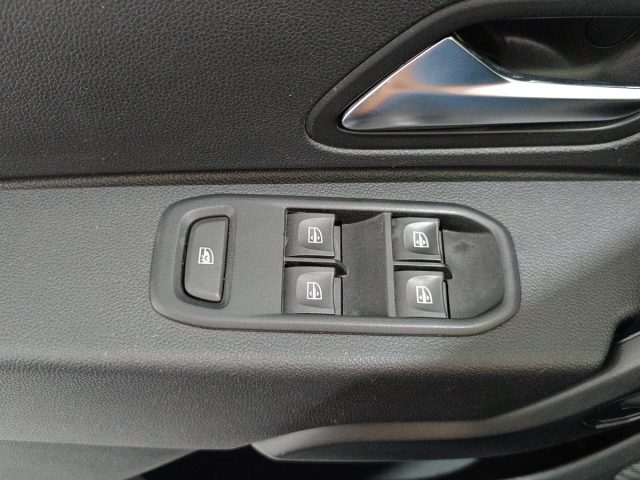 DACIA Duster usata, con Airbag testa