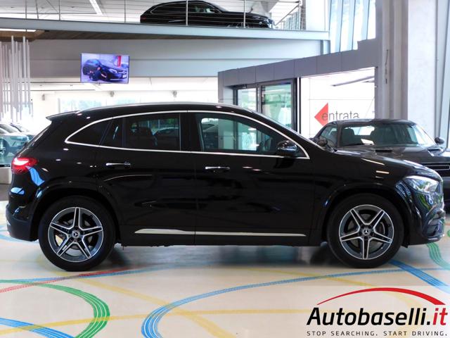 MERCEDES-BENZ GLA 200 usata, con Vetri oscurati